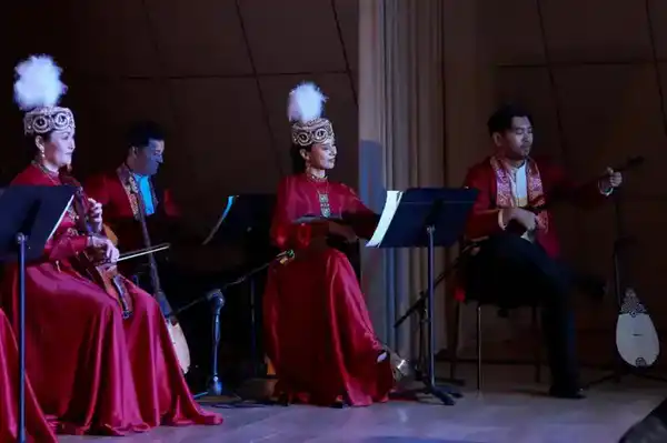 В «Қазақконцерт» состоялся сольный концерт ансамбля «Astana sazy» (4)