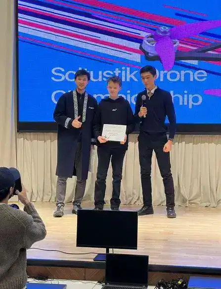 Школьник из Караганды взял четыре золота на чемпионатах страны по дрон-рейсингу (5)