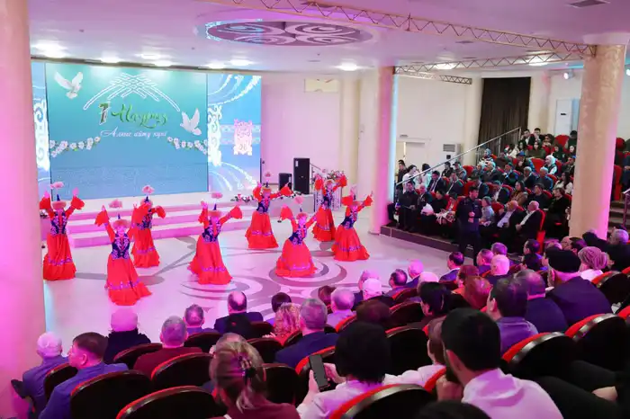 В Таразе отметили День благодарности (8)