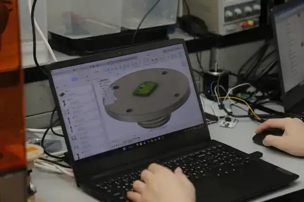 Казахстанские ученые разработали устройство для преобразования механических колебаний окружающей среды в электроэнергию (4)