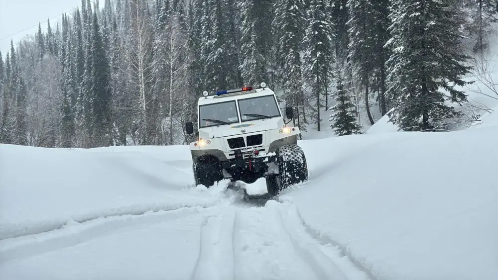 За прошедшие сутки из снежных заносов спасено и эвакуировано 760 человек (6)