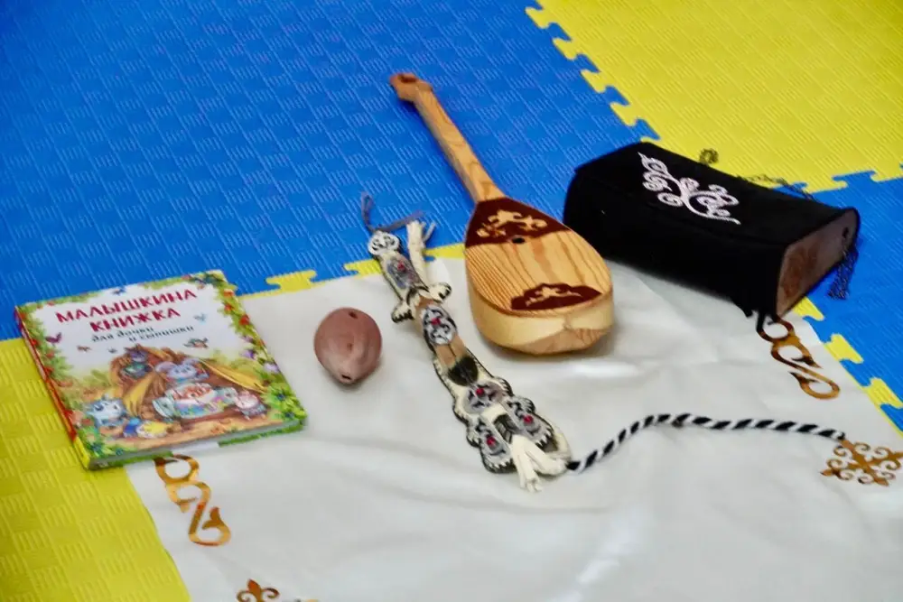 В Астане для детей с особыми потребностями провели обряд тұсаукесер (4)