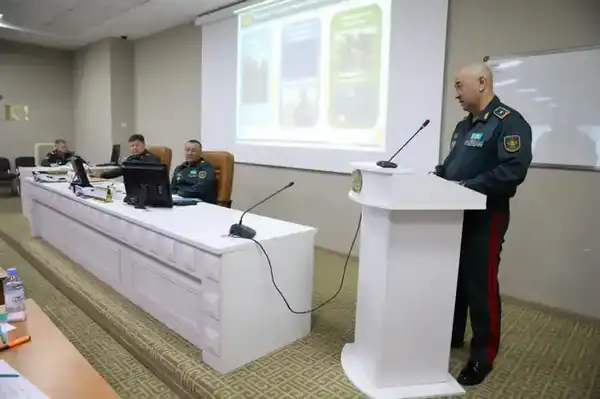 Министр обороны определил приоритеты боевой подготовки Вооруженных сил (9)