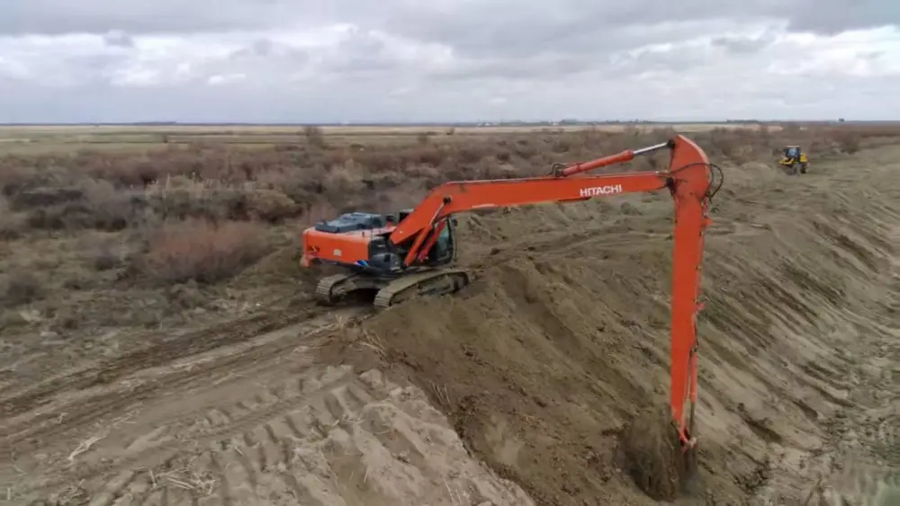 Механизированная очистка двух магистральных каналов завершена в Кызылординской области (3)