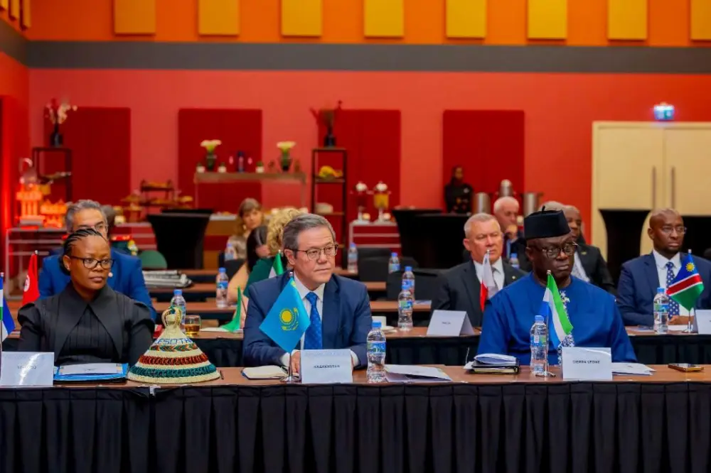 Посол Казахстана в Руанде вручил верительные грамоты Президенту Руанды (8)