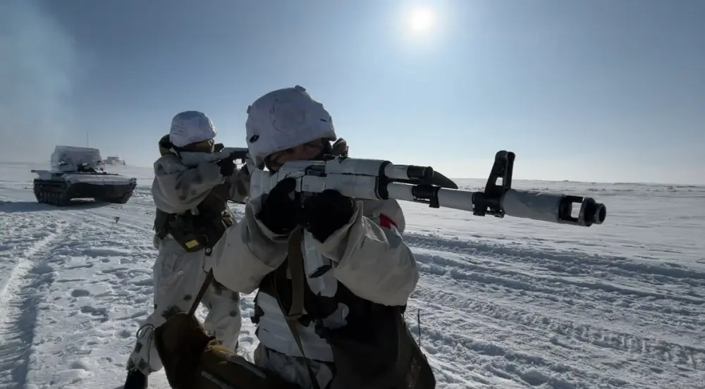 В Усть-Каменогорском гарнизоне подразделения механизированной бригады отработали огневое поражение целей (3)