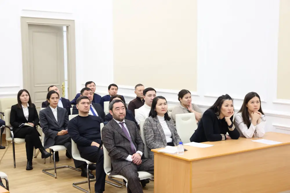 Магистранты Академии правосудия при Высшем Судебном Совете приняли участие в выездной лекции в Конституционном Суде Республики Казахстан (3)