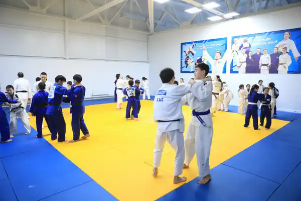 В 12 раз больше прежнего: для юных спортсменов Шалкара построен новый спортивный комплекс (6)