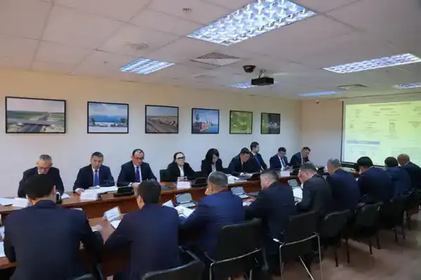 В Астане на заседании коллегии Комитета автомобильного транспорта и транспортного контроля подведены итоги деятельности отрасли за 2025 год (4)