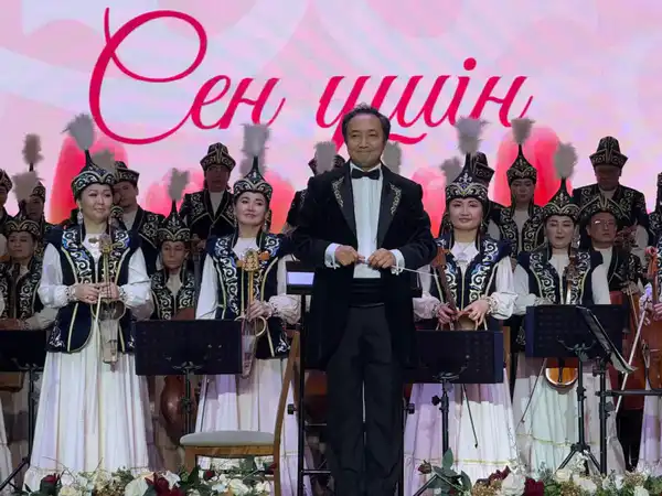 В Алматы состоялся авторский концерт «Сен үшін», посвященный Международному женскому дню (4)