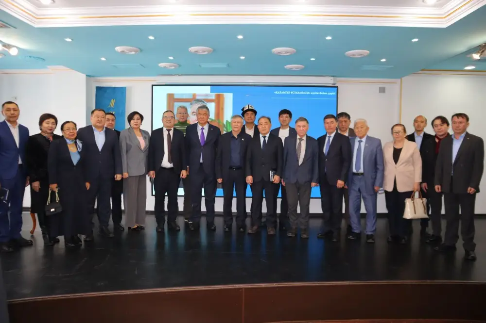 Лекция о развитии тюркского литературного наследия прошла в Национальной академической библиотеке РК (5)