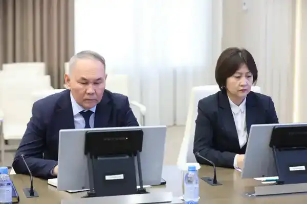 В этом году в трех районных больницах Актюбинской области начнут строить пристройки (3)