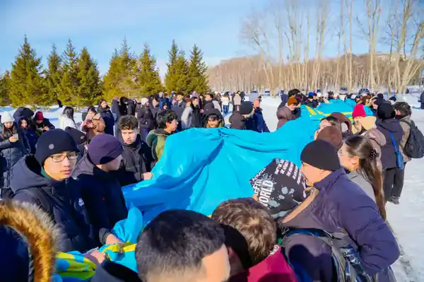 Более тысячи представителей молодежи поддержали новую Конституцию масштабным челленджем (10)