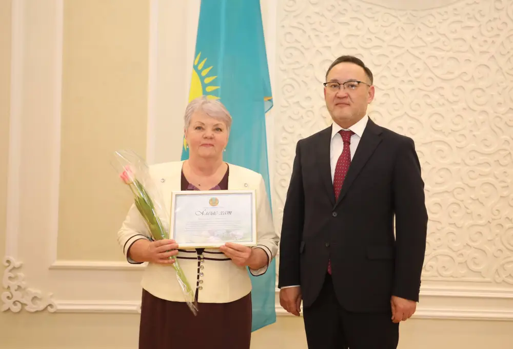 В Мангистау прошло торжественное мероприятие, приуроченное к Международному женскому дню (7)