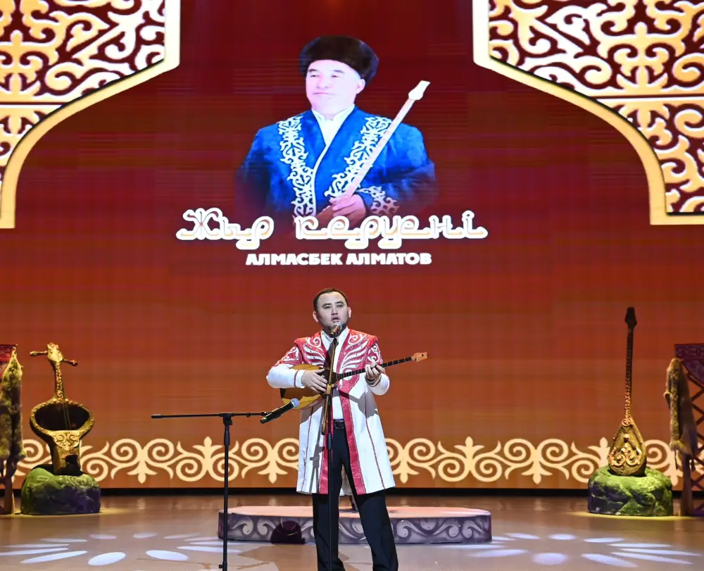 Состоялся творческий вечер «Жыр керуен», посвященный юбилею Алмасбека Алматова (5)