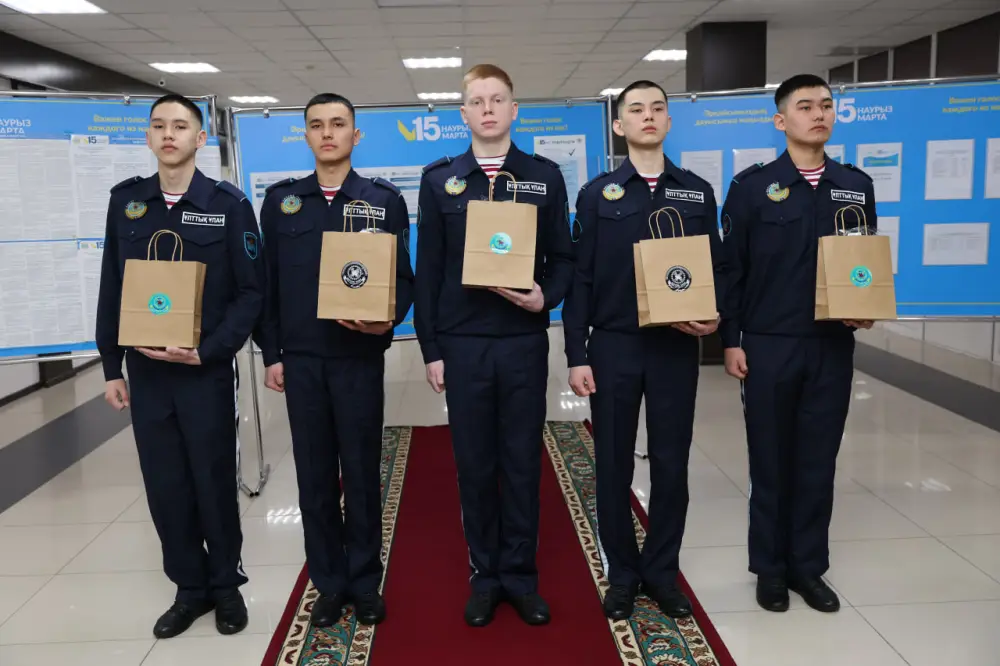 Впервые проголосовал в свой день рождения: для солдата Национальной гвардии день референдума стал особенным (2)