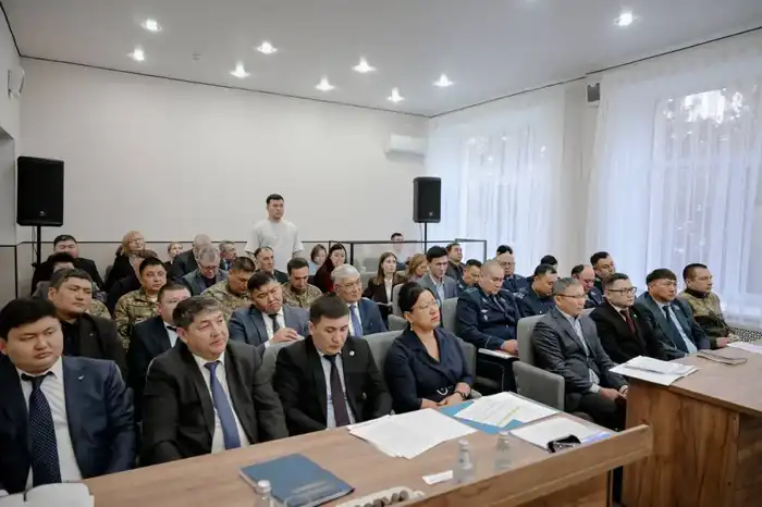 Аким СКО провел кустовое совещание с акимами близлежащих районов (8)