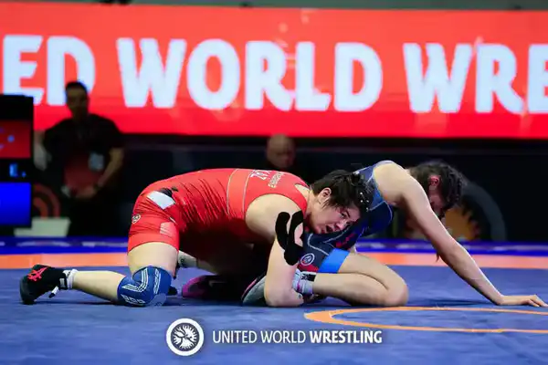 Столичная девушка-борец завоевала бронзовую медаль на мировом турнире (2)