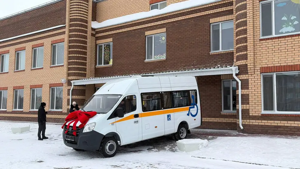 Специализированный детский сад «Аяла» г. Кокшетау получил новый автомобиль (3)