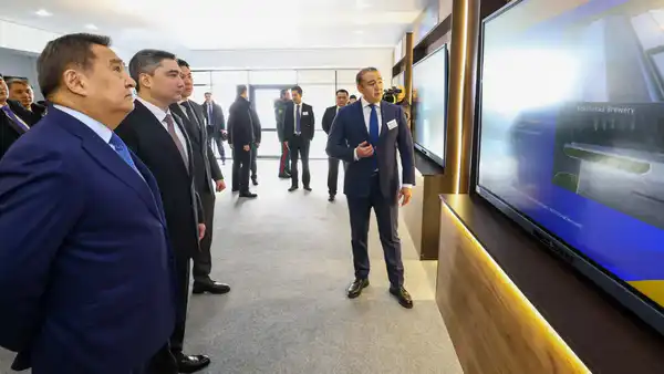 Развитие инфраструктуры для привлечения инвестиций: Олжас Бектенов ознакомился с проектами индустриальной зоны Акмолинской области (2)