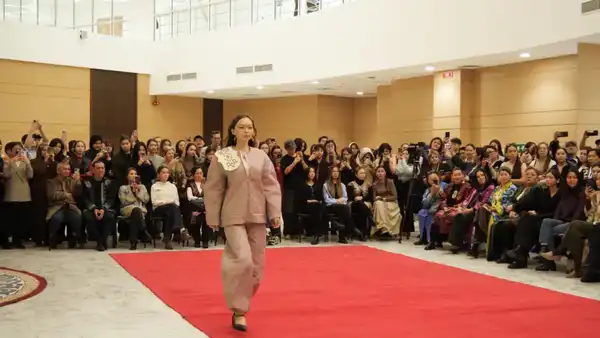 От орнамента к тренду: в столице показали современные образцы казахской одежды (2)