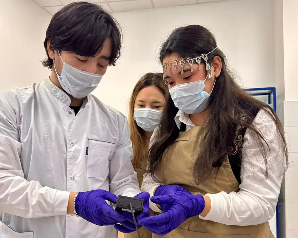 В Национальном центре рукописей провели мастер-класс по сохранению редких книг (2)