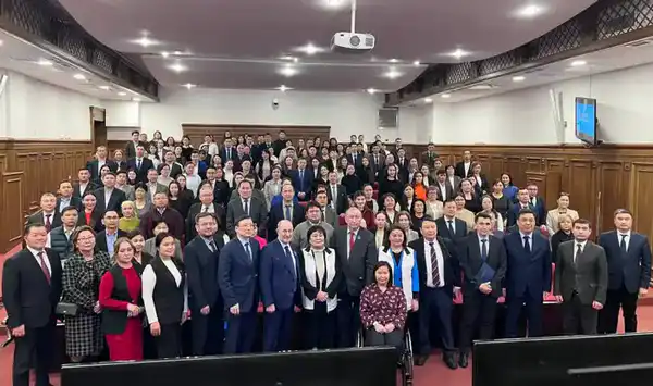 Сотрудникам Минтруда разъяснили ключевые нормы проекта новой Конституции в преддверии референдума (5)