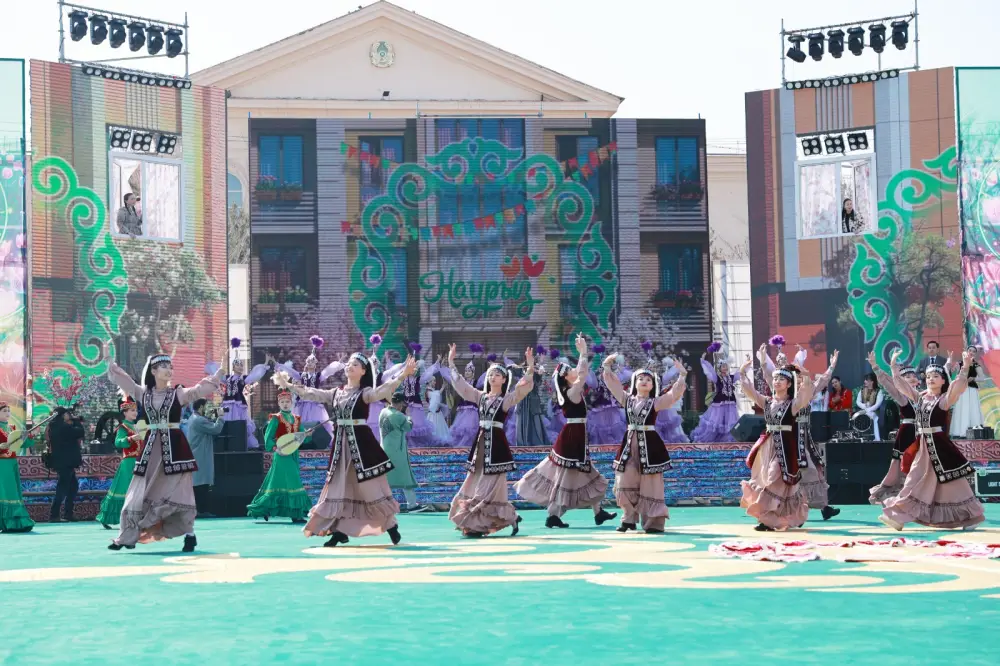 От народных традиций до цифровых решений: как в Жамбылской области отпраздновали Наурыз (6)