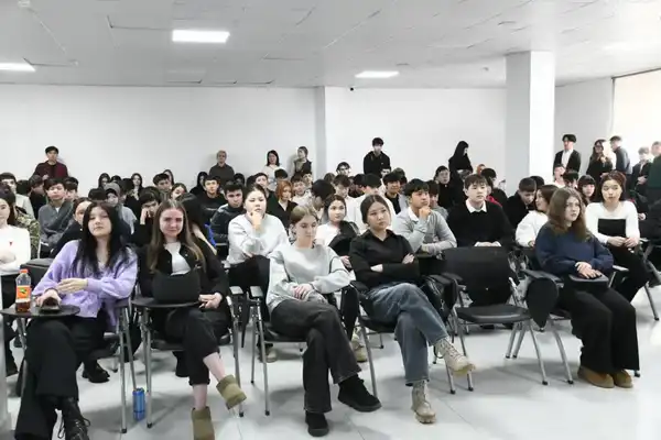 О переработке мусора и ответственном потреблении рассказали столичным студентам (4)