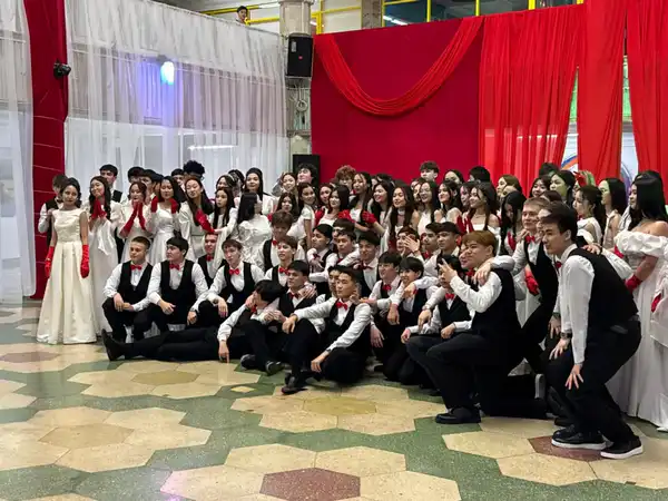 Торжественный бал «Симфония весны» прошел в Астане (6)