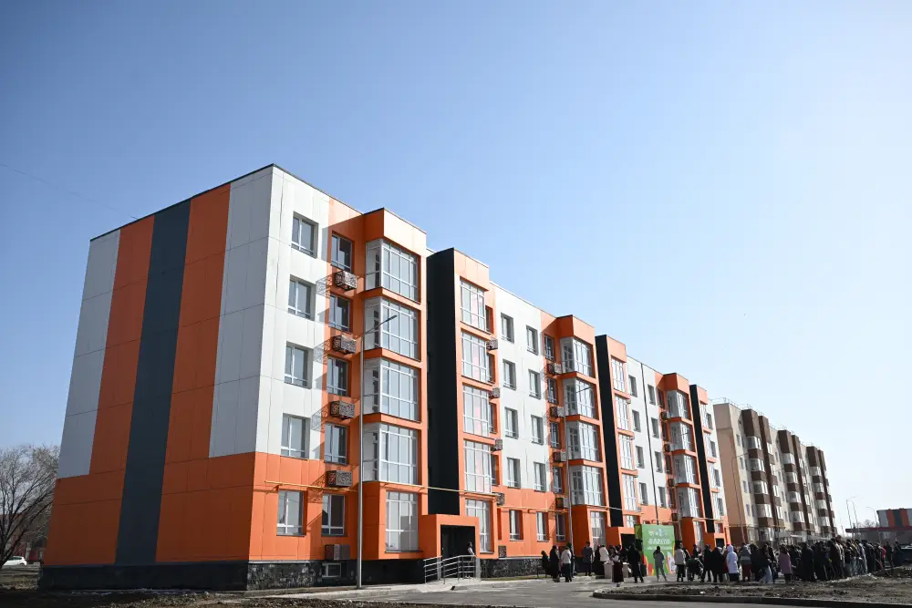 В области Жетісу в рамках «Шаңырак күні» свыше 40 семей справили новоселье (3)