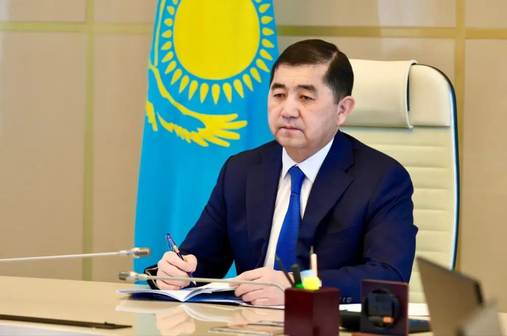 На заседании Правительства рассмотрен план мероприятий по продвижению новой Конституции (2)