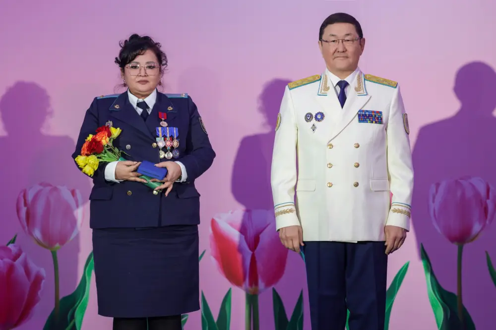 В Генеральной прокуратуре состоялось торжественное мероприятие, посвящённое Международному женскому дню (2)