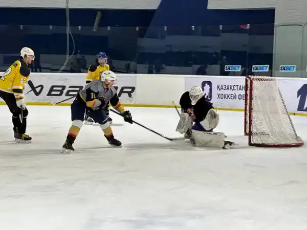 В столице прошел турнир ASTANA ICE CUP среди хоккеистов-любителей (2)