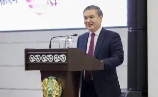 В Министерстве промышленности и строительства Республики Казахстан отметили Международный женский день награждением женского коллектива за вклад в экономику страны