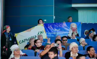 В Астане прошел конкурс «Алтын әже», посвященный Дню национальной одежды, с участием 15 талантливых бабушек из Казахстана