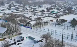 Асаин Байханов инициирует улучшения в Железинском районе через встречу с жителями и инспекцию инфраструктуры