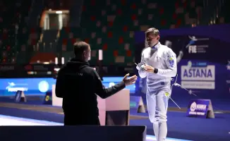 Руслан Курбанов из Национальной гвардии Казахстана завоевал серебро на чемпионате мира по фехтованию в Астане
