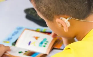 Казахстан: дети восстанавливают слух с кохлеарными имплантами