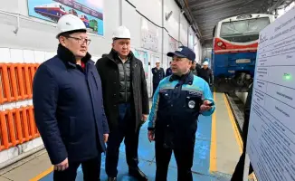 Посещение акимом области локомотивного депо в Аягозе: акцент на развитие железнодорожной отрасли и её влияние на экономику региона