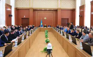 Аким Ермаганбет Булекпаев встретился с предпринимателями Карагандинской области для обсуждения ключевых вопросов бизнеса