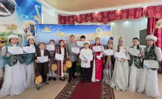 В Балхаше развивают традиции айтыса среди школьников