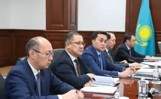 Обсуждение обеспечения качественных коммунальных услуг в праздничные дни и планы по благоустройству региона