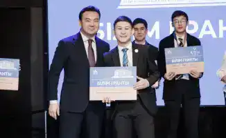 В Астане наградили победителей международной интеллектуальной олимпиады «Ана тілі»