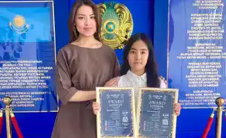 Аяна Кунуспекова из Бухар-Жырауского района заняла второе место на международном конкурсе, продемонстрировав мастерство игры на прима-кобызе