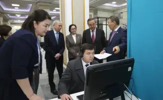 Председатель ЦКР Нурлан Абдиров проверил готовность участков для голосования в Алматы и Алматинской области