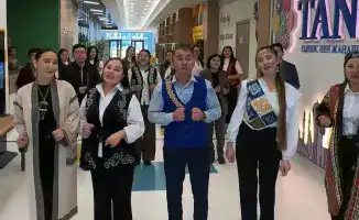 Новый тренд среди столичных педагогов: как инициатива Дня благодарности укрепляет профессиональные связи