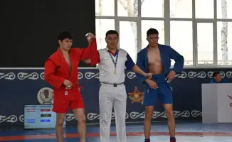 Команды Министерства обороны завоевали медали на чемпионате по самбо в Алматы