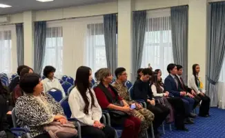 Школьники знакомятся с работой прокуратуры: День открытых дверей в столичном учреждении