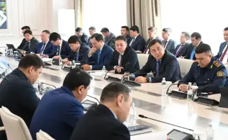 Совещание в Алматы: Дархан Сатыбалды акцентировал внимание на безопасности дорожного движения